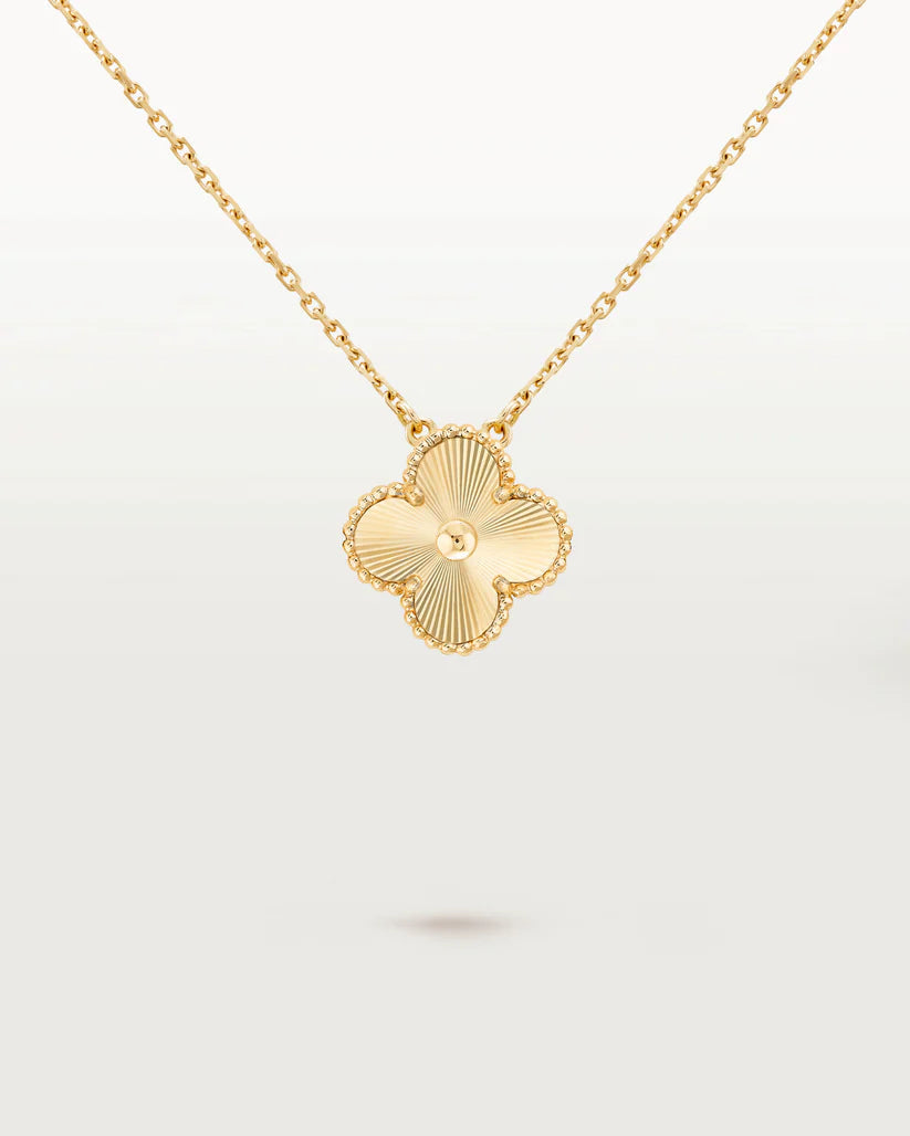 Women's Stainless Steel Clover Pendant Necklace | Elegant Timeless Charm for Everyday Wear